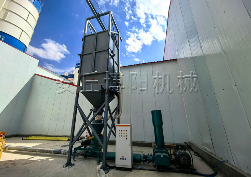 水泥噸袋拆袋機無揚塵 噸袋拆包投料機使用現場